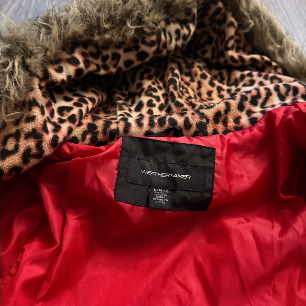 Black Quilted Hooded Puffer Coat with Faux-Fur Trim - Picture 4 of 6